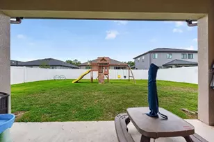 12636 Sourwood Way, New Port Richey, FL 34654 - Photo 15