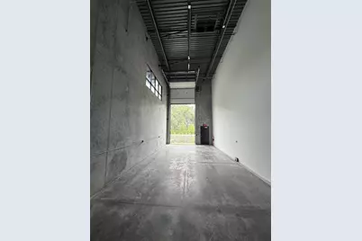 6500 Motor Enclave Way #909, Tampa, FL 33610 - Photo 7