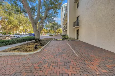 105 4th Avenue NE #220, Saint Petersburg, FL 33701 - Photo 39