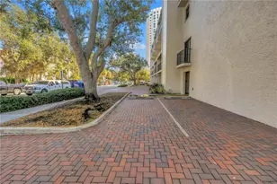 105 4th Ave NE, Saint Petersburg, FL 33701 - Photo 39
