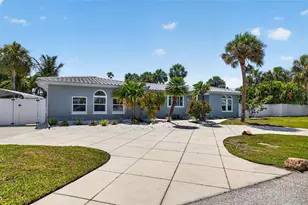 976 Narcissus Ave, Clearwater Beach, FL 33767 - Photo 1