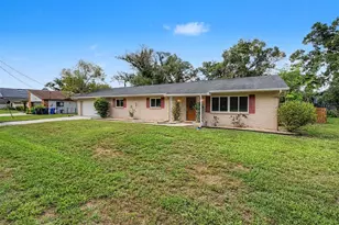 1405 Jen Ma Jo Ln, Lutz, FL 33549 - Photo 3