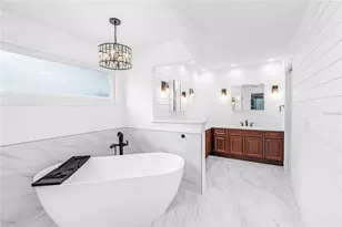 12399 Oaks Ln, Seminole, FL 33772 - Photo 19