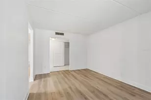 8460 13th St N, Saint Petersburg, FL 33702 - Photo 19