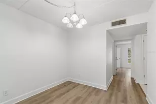 8460 13th St N, Saint Petersburg, FL 33702 - Photo 15