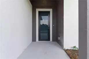 923 Milwaukee Blvd, Lehigh Acres, FL 33974 - Photo 5