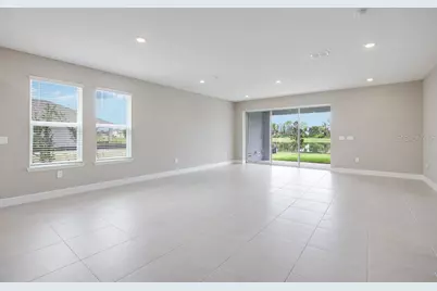 712 Sky Shade Drive, Apollo Beach, FL 33572 - Photo 9