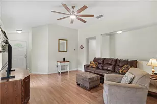 11917 Mango Groves Blvd, Seffner, FL 33584 - Photo 9