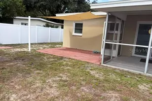 11601 109th St, Seminole, FL 33778 - Photo 23