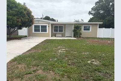 11601 109th Street, Seminole, FL 33778 - Photo 1