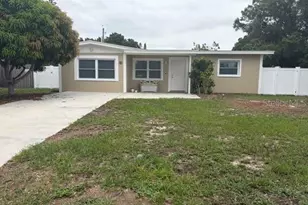 11601 109th St, Seminole, FL 33778 - Photo 1
