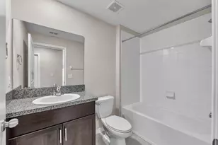 12011 MIracle Mile Dr, Riverview, FL 33578 - Photo 15