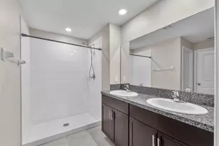 12011 MIracle Mile Dr, Riverview, FL 33578 - Photo 13