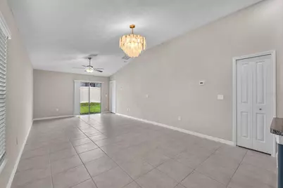12011 Miracle Mile Drive, Riverview, FL 33578 - Photo 7