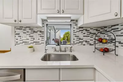7186 Mount Arlington Drive NE #421, Saint Petersburg, FL 33702 - Photo 15