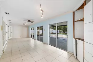 10309 Reclinata Ln, Tampa, FL 33618 - Photo 47