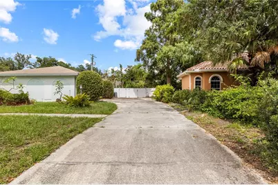 10309 Reclinata Lane, Tampa, FL 33618 - Photo 65