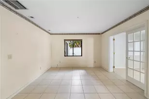 10309 Reclinata Ln, Tampa, FL 33618 - Photo 11