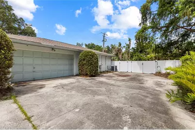 10309 Reclinata Lane, Tampa, FL 33618 - Photo 63
