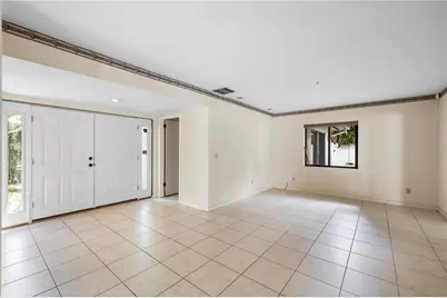 10309 Reclinata Lane, Tampa, FL 33618 - Photo 9