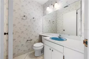 10309 Reclinata Ln, Tampa, FL 33618 - Photo 25