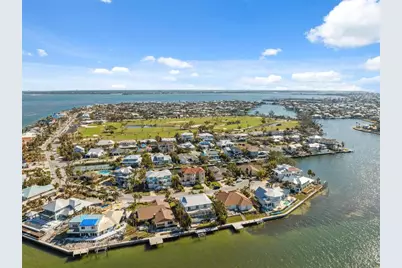 727 Key Royale Drive, Holmes Beach, FL 34217 - Photo 75
