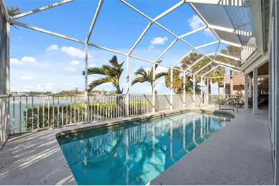 727 Key Royale Drive, Holmes Beach, FL 34217 - Photo 55