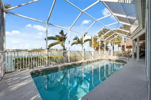 727 Key Royale Dr, Holmes Beach, FL 34217 - Photo 55