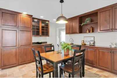 6921 Mango Avenue S, Saint Petersburg, FL 33707 - Photo 11