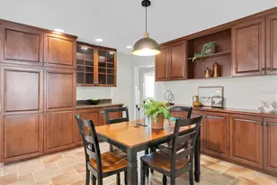6921 Mango Ave S, Saint Petersburg, FL 33707 - Photo 11