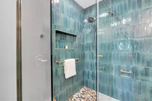 6921 Mango Ave S, Saint Petersburg, FL 33707 - Photo 37