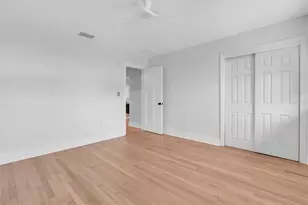 6921 Mango Ave S, Saint Petersburg, FL 33707 - Photo 45