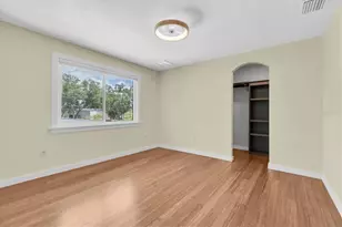 6921 Mango Ave S, Saint Petersburg, FL 33707 - Photo 41
