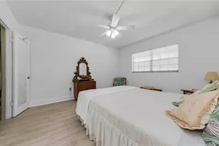 131 Bluff View Dr, Belleair Bluffs, FL 33770 - Photo 13