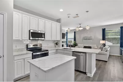 8821 N River Road, Tampa, FL 33635 - Photo 9