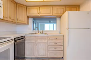 2616 Cove Cay Dr, Clearwater, FL 33760 - Photo 3