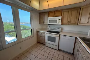 2616 Cove Cay Dr, Clearwater, FL 33760 - Photo 5