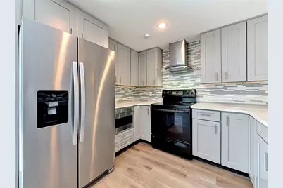 1090 16th Avenue SW, Largo, FL 33770 - Photo 23