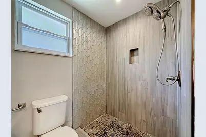 1090 16th Avenue SW, Largo, FL 33770 - Photo 33