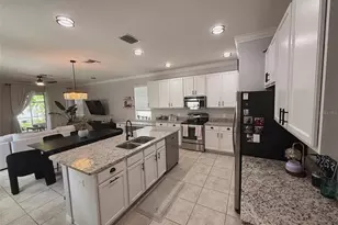 5253 Suncatcher Dr, Wesley Chapel, FL 33545 - Photo 7