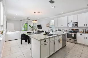 5253 Suncatcher Dr, Wesley Chapel, FL 33545 - Photo 13