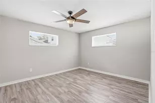 997 Cedarwood Ave, Dunedin, FL 34698 - Photo 17