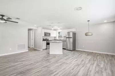 997 Cedarwood Avenue, Dunedin, FL 34698 - Photo 3