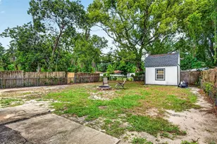 1610 E Paris St, Tampa, FL 33610 - Photo 31