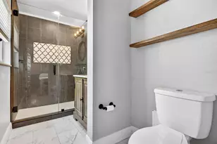 1610 E Paris St, Tampa, FL 33610 - Photo 21