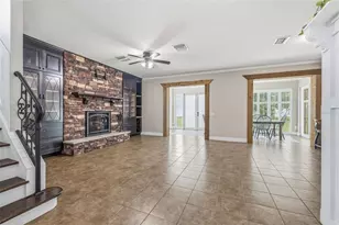 512 Dunaway Dr, Valrico, FL 33594 - Photo 7