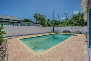 1627 28th St N, Saint Petersburg, FL 33713 - Photo 9