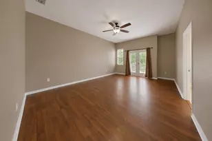 7539 Tamarind Ave, Tampa, FL 33625 - Photo 13
