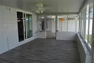 8201 Donaldson Dr, Tampa, FL 33615 - Photo 13