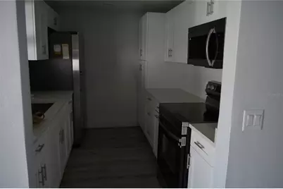 8201 Donaldson Drive, Tampa, FL 33615 - Photo 11